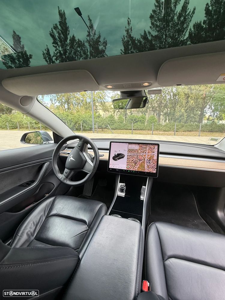 Tesla Model 3 - 13