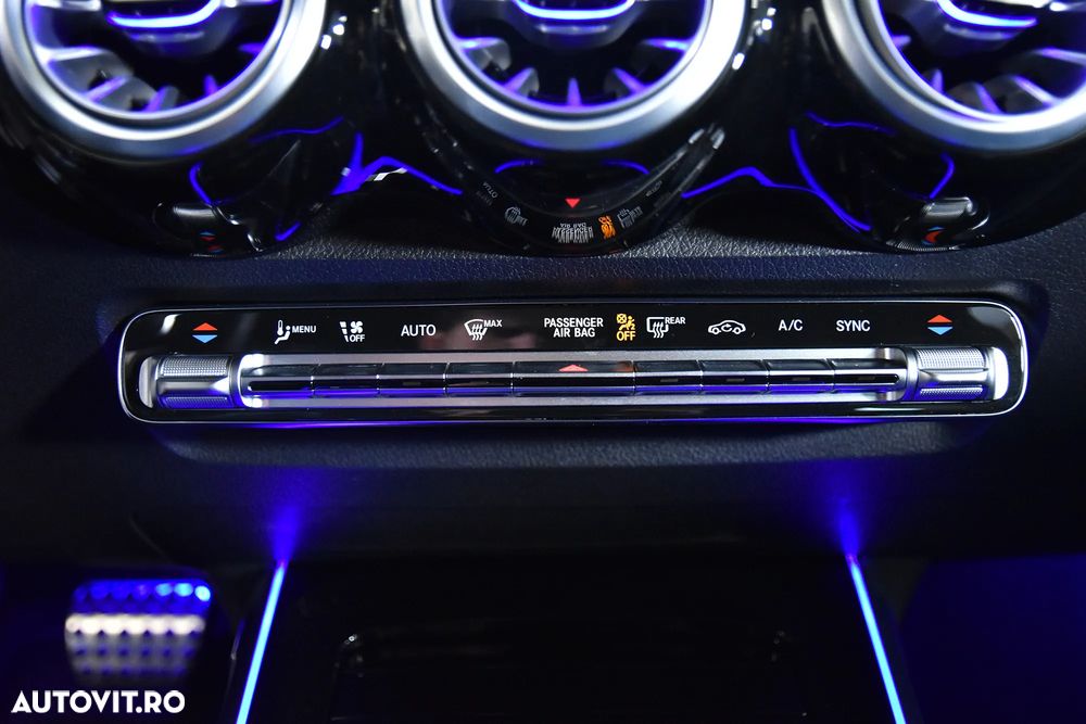 Mercedes-Benz GLB - 21