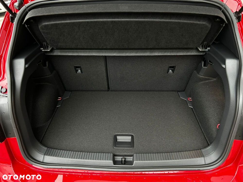 Volkswagen T-Cross - 19