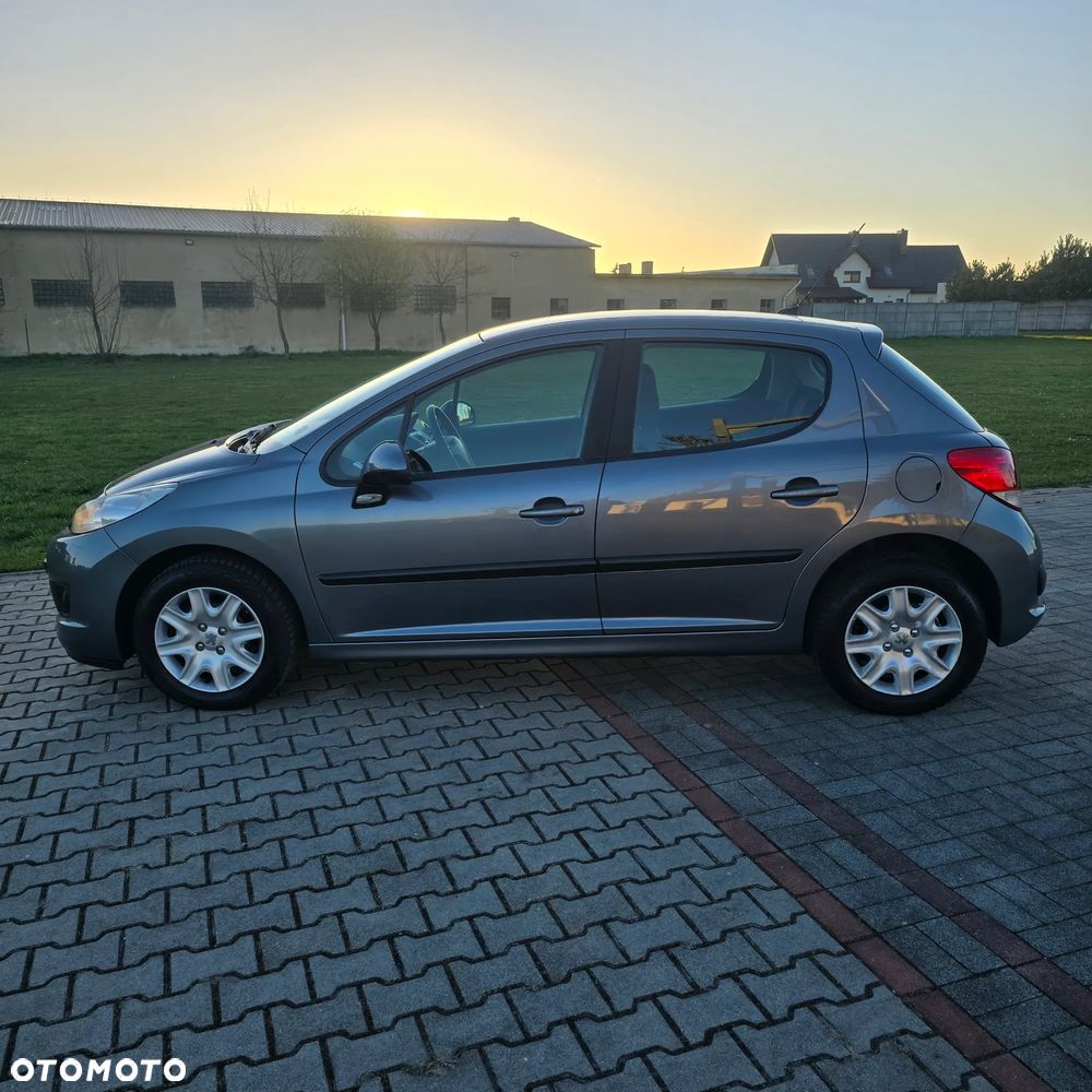 Peugeot 207 75 forever - 6