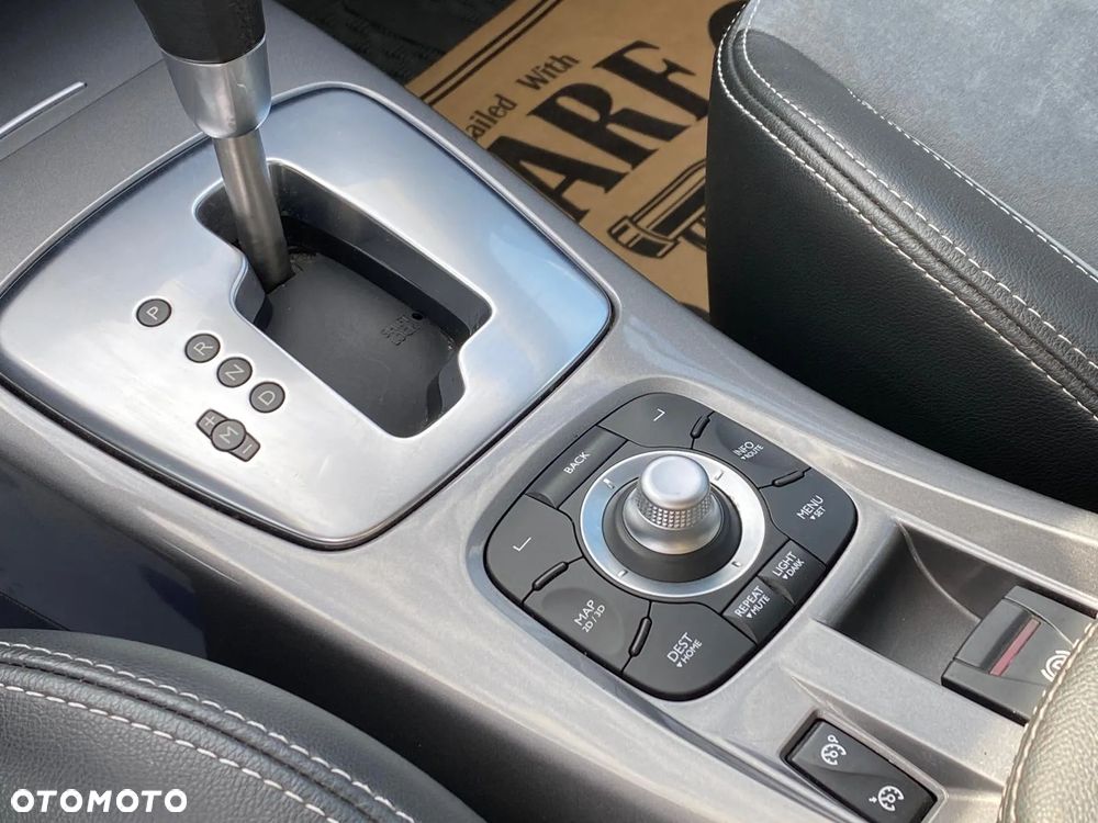 Renault Laguna Grandtour dCi 175 FAP GT - 23