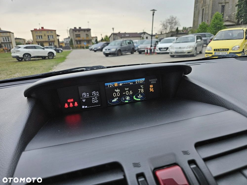 Subaru Forester 2.0XT Lineartronic Platinum - 14
