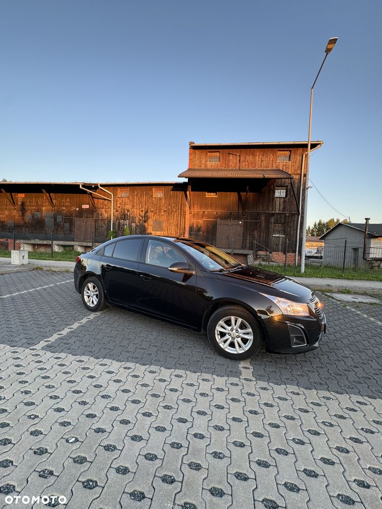 Chevrolet Cruze 1.8 LT - 2