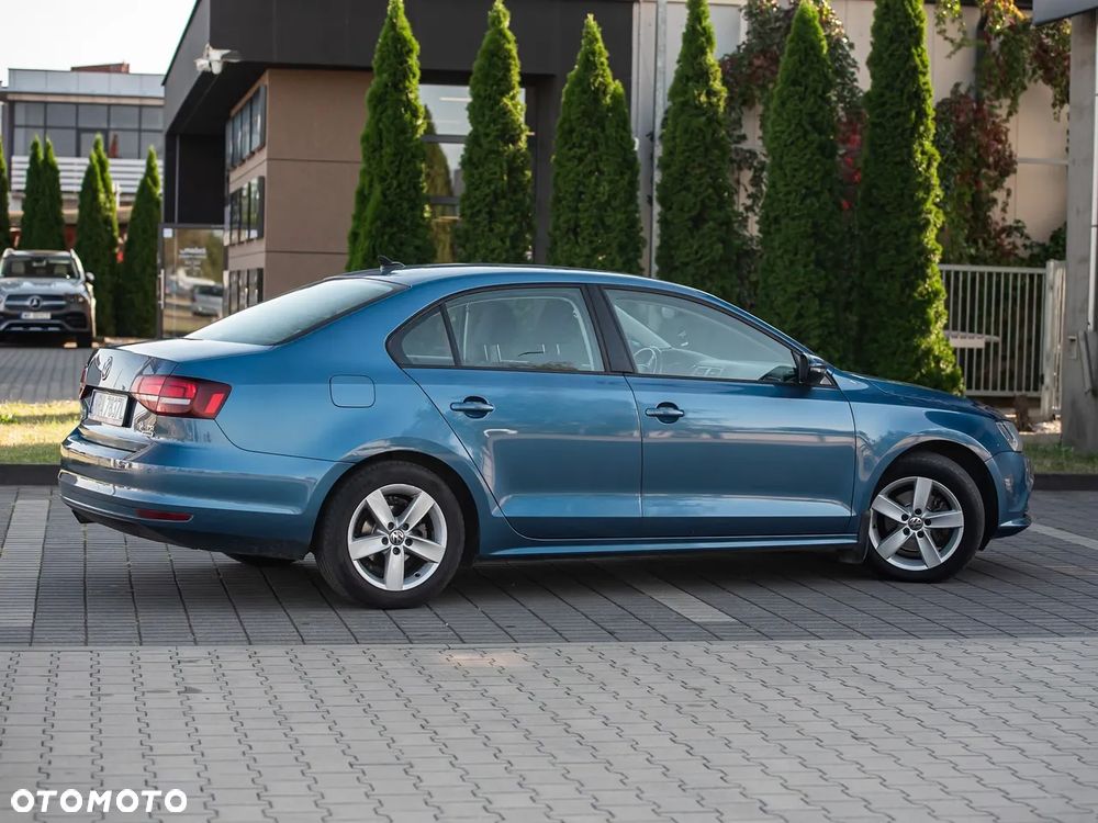 Volkswagen Jetta - 18