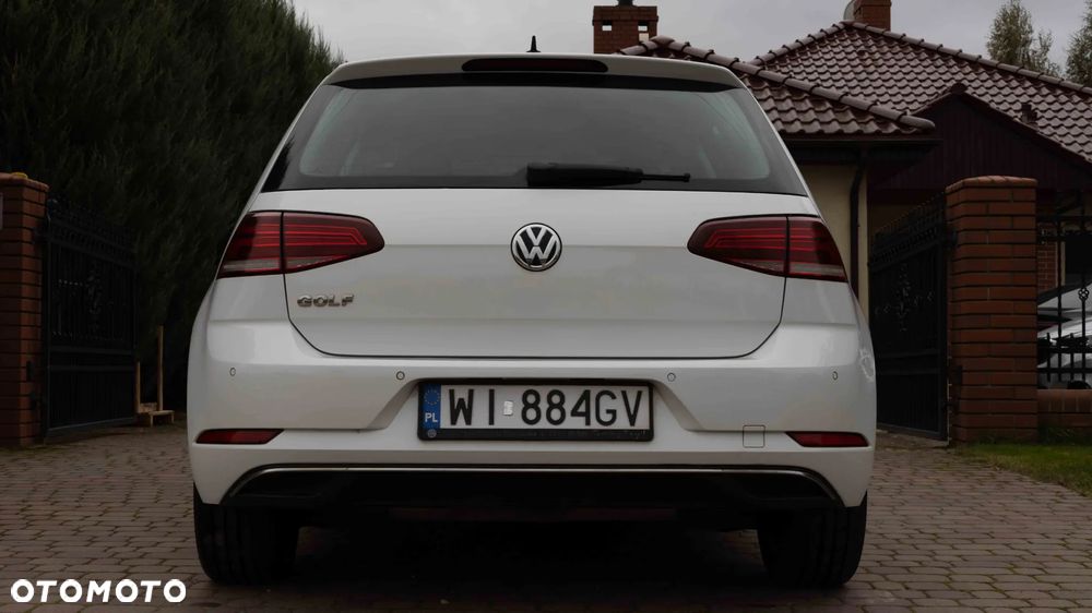 Volkswagen Golf - 4