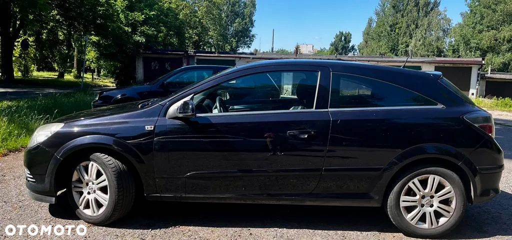 Opel Astra III GTC 1.4 Cosmo - 22