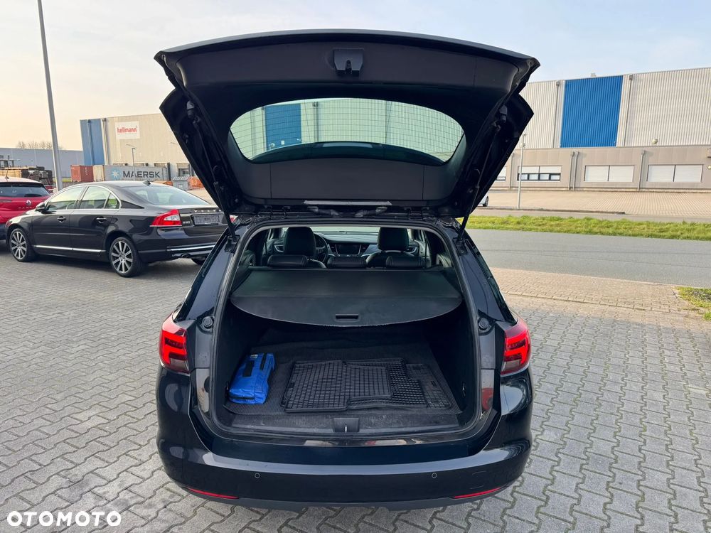 Opel Astra 1.6 CDTI Sport - 14