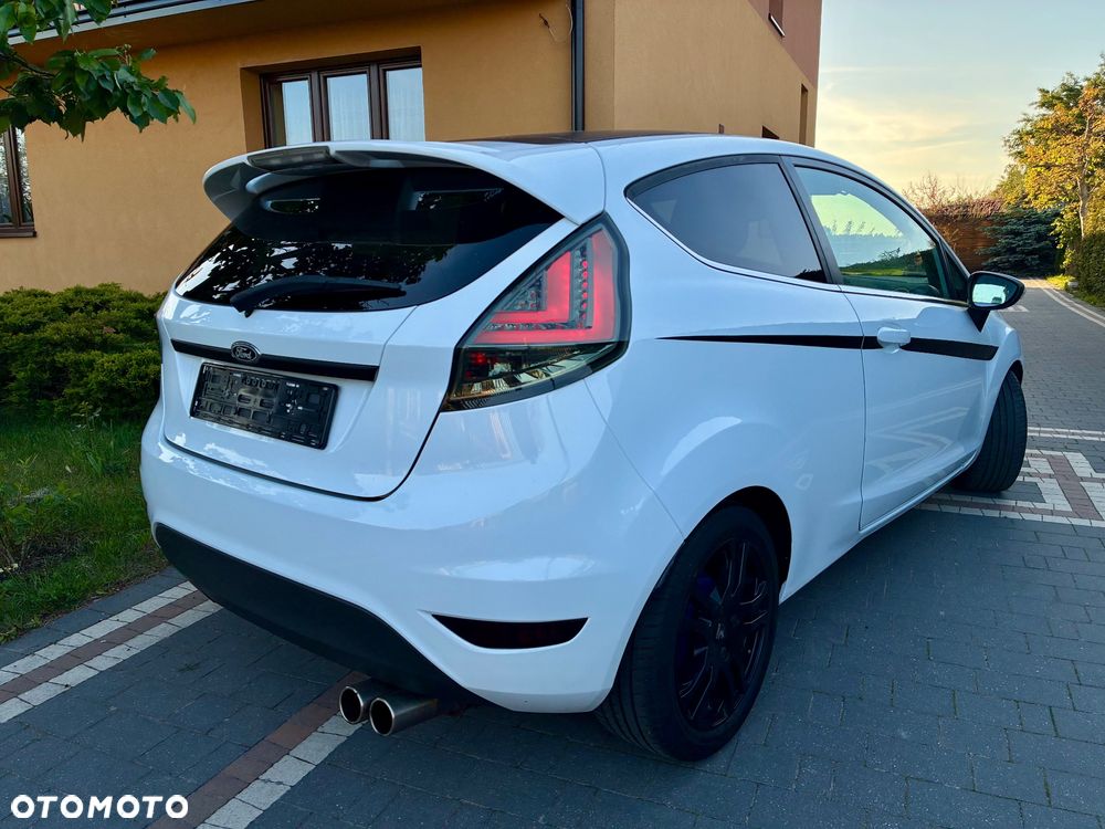 Ford Fiesta 1.4 Titanium - 2