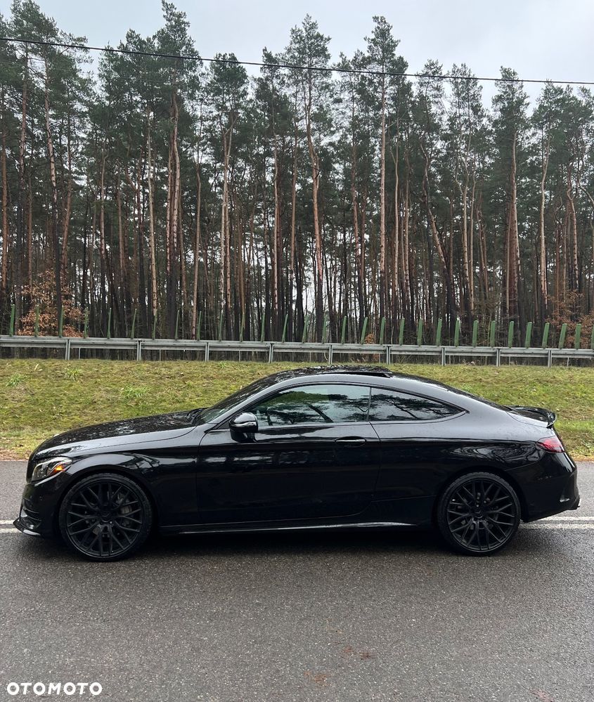 Mercedes-Benz Klasa C 300 7G-TRONIC AMG Line - 3