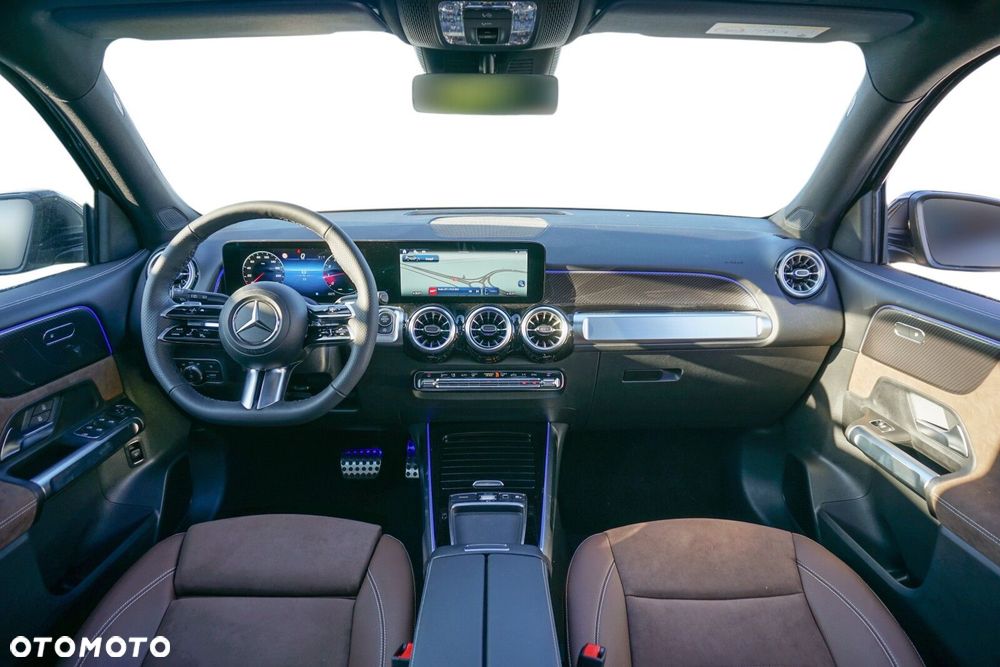 Mercedes-Benz GLB 200 AMG Line 7G-DCT - 7