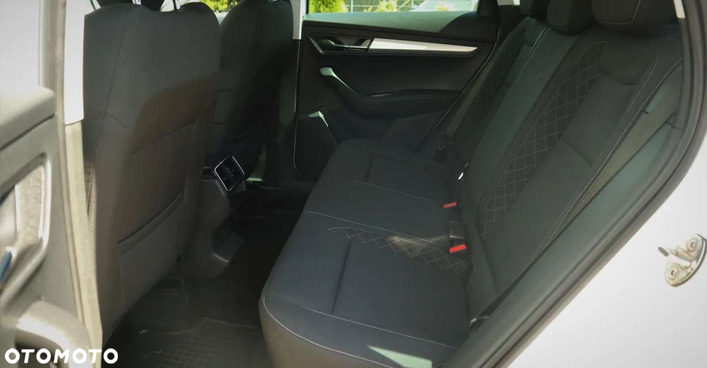 Skoda Karoq 2.0 TDI SCR 4x4 Ambition DSG - 16