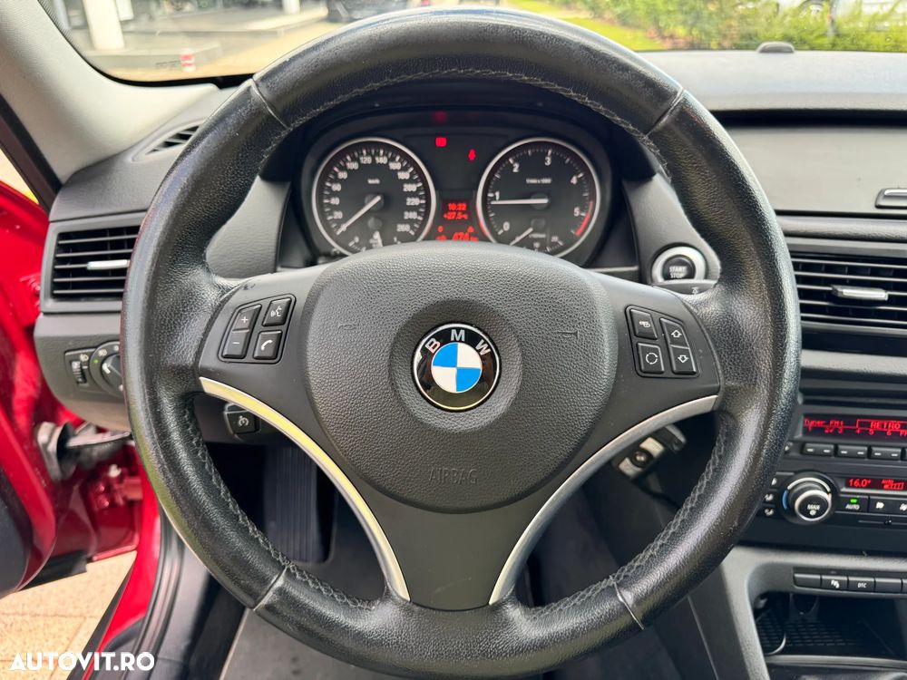 BMW X1 sDrive18d - 12