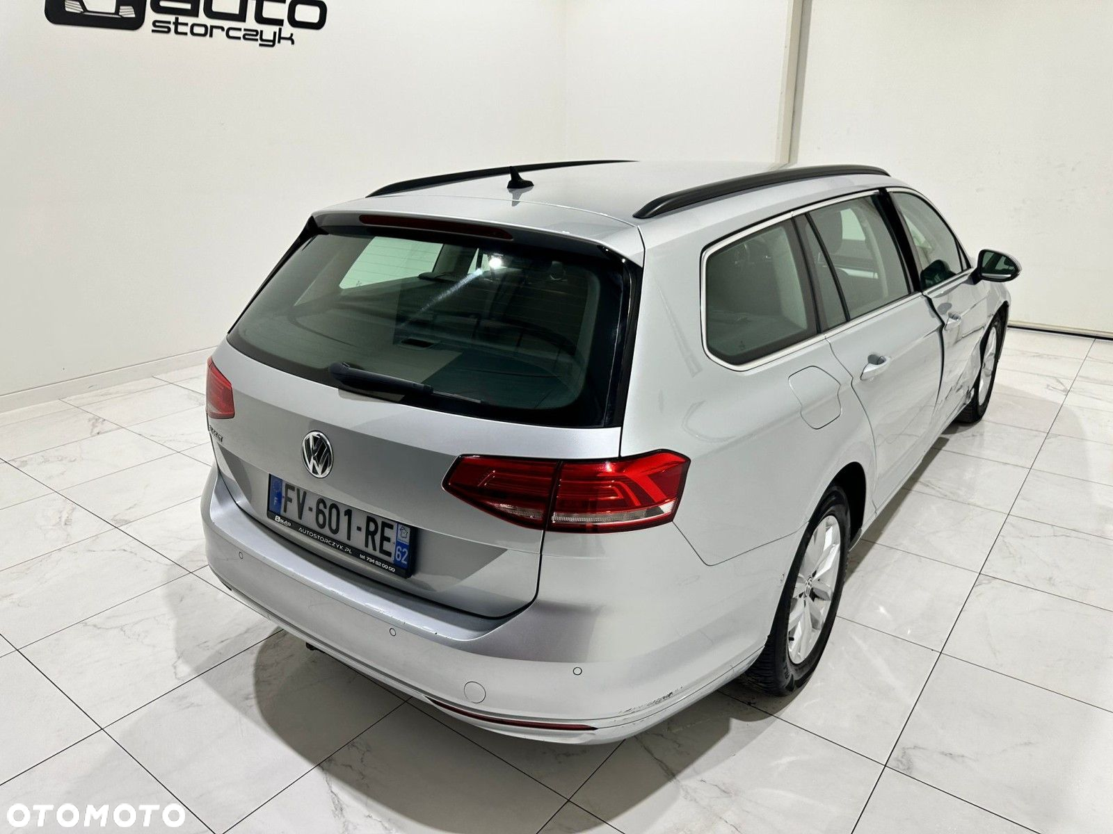 Volkswagen Passat - 14