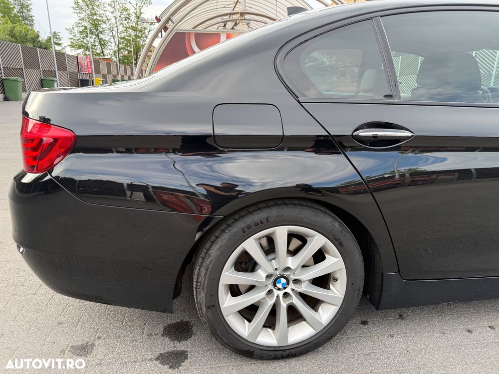 BMW Seria 5 525d xDrive - 20