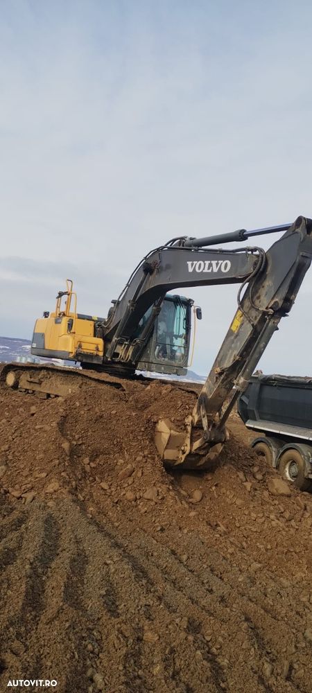 Volvo EC220DL - 1