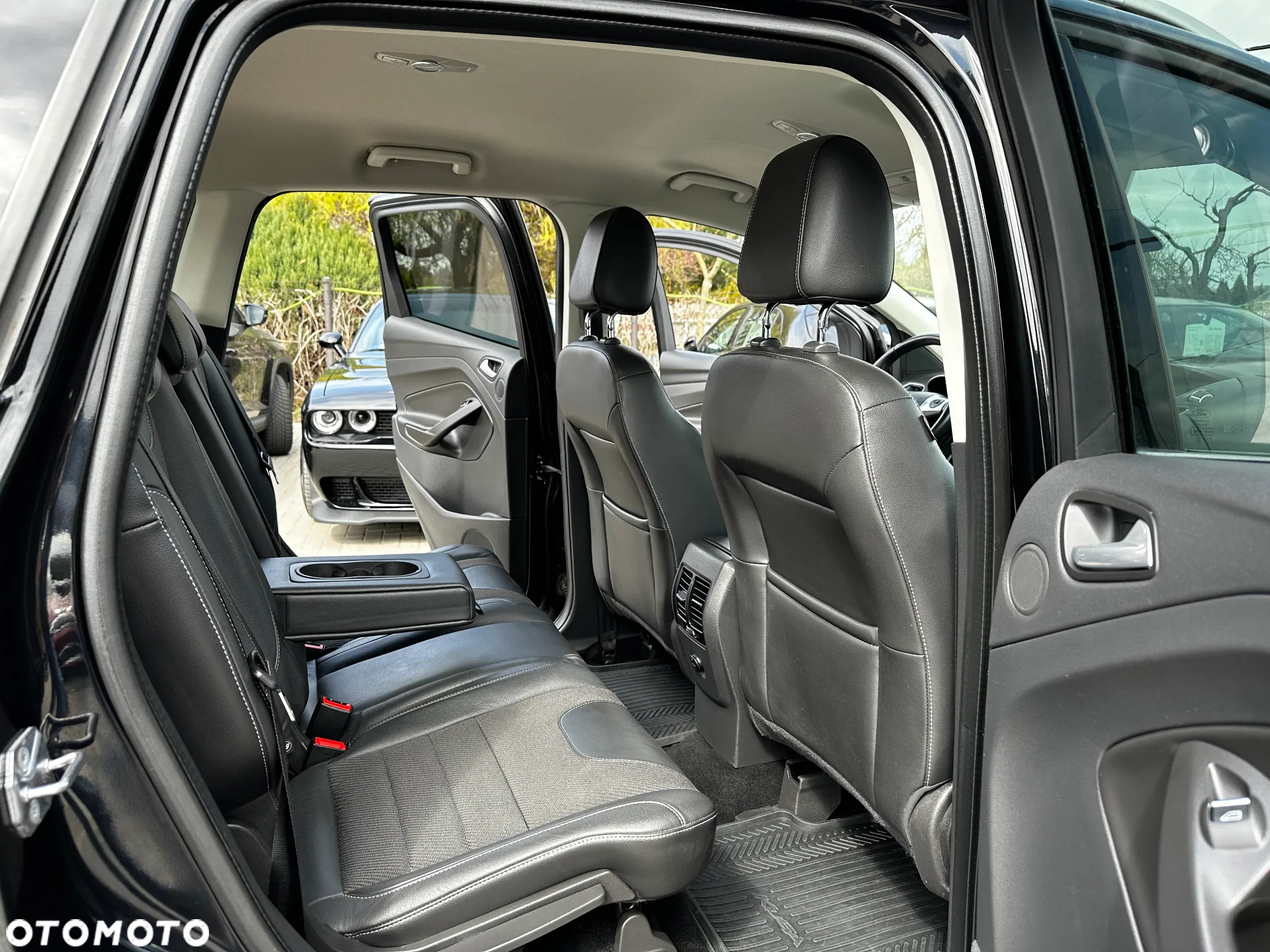 Ford Kuga - 24