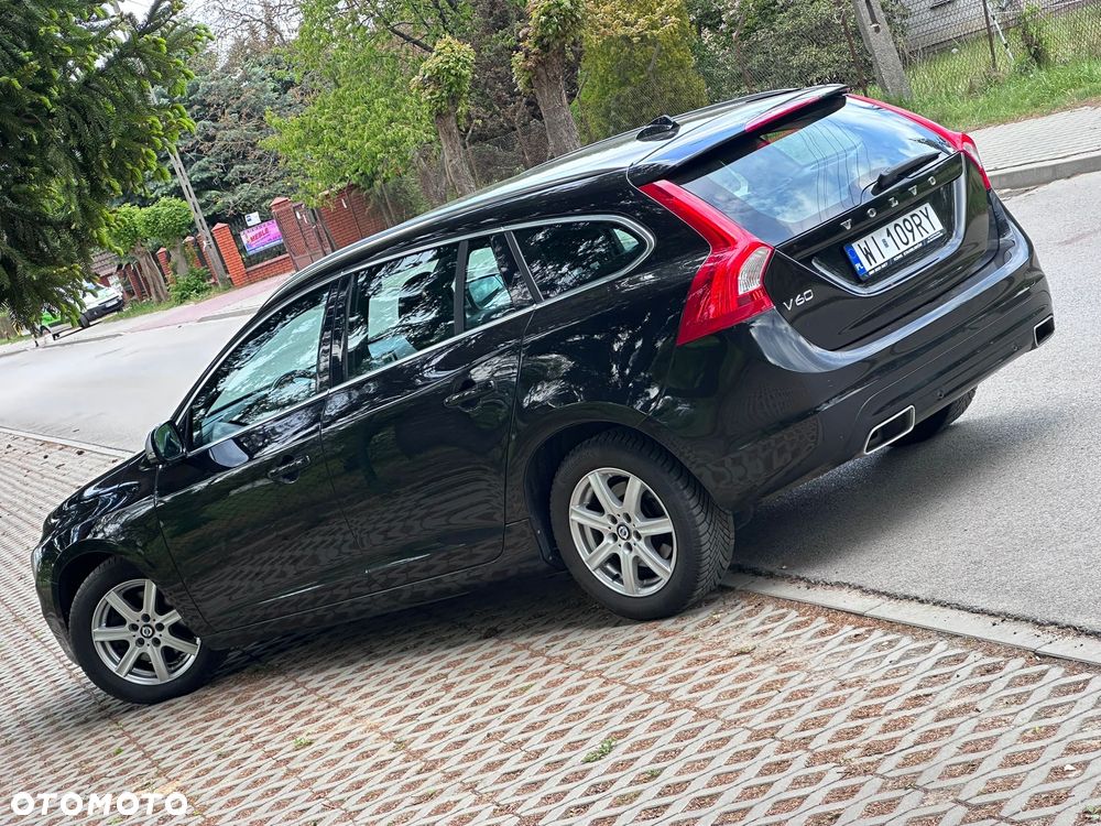 Volvo V60 D2 Summum - 4