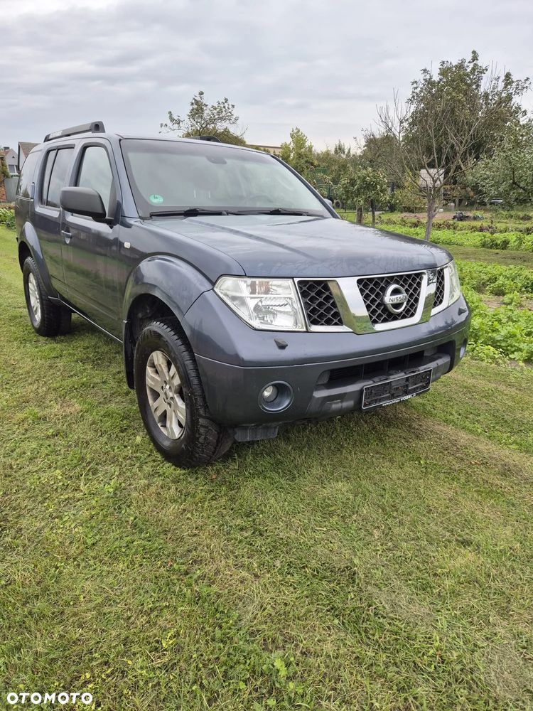 Nissan Pathfinder 2.5 dCi Elegance - 1
