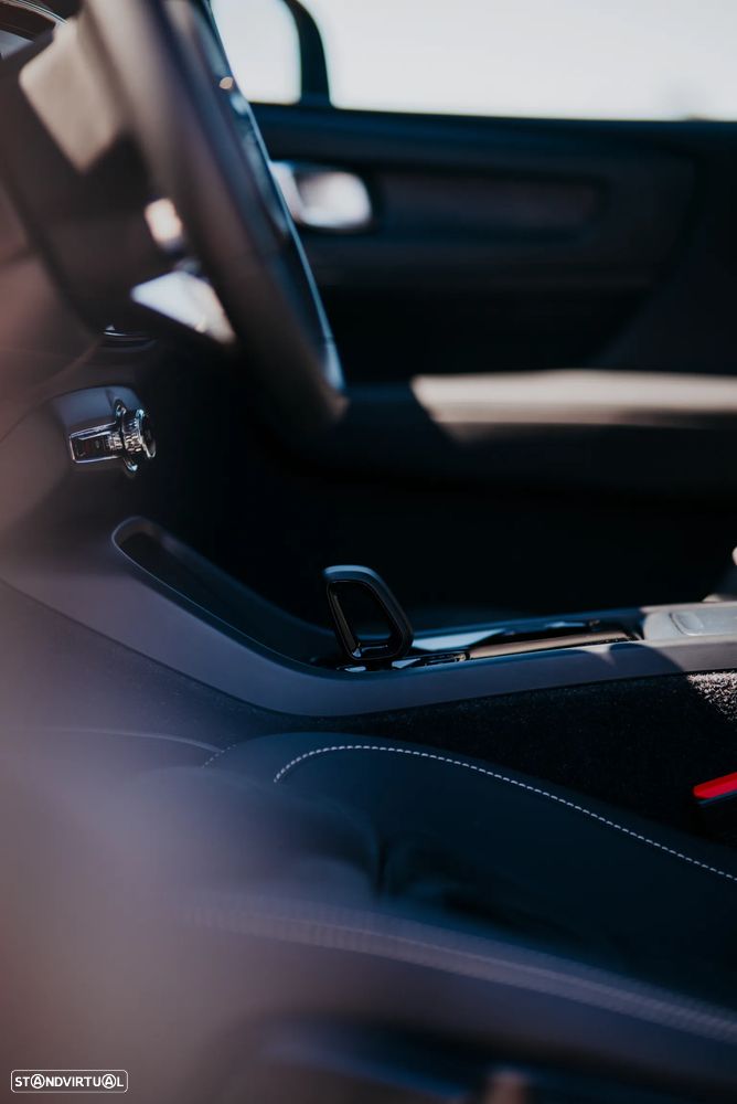 Volvo C40 Recharge Twin Motor Plus - 30