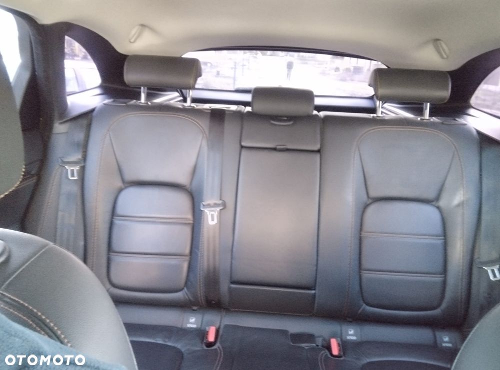 Jaguar F-Pace 2.0 i4D RWD Pure - 9