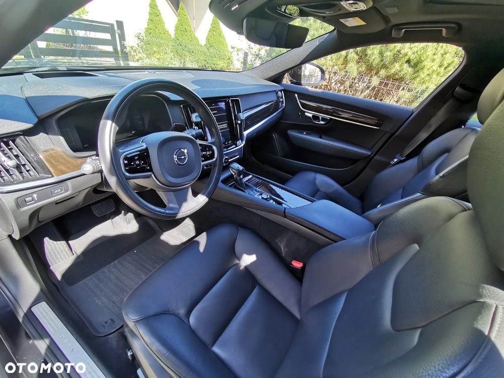 Volvo S90 T5 Momentum - 23