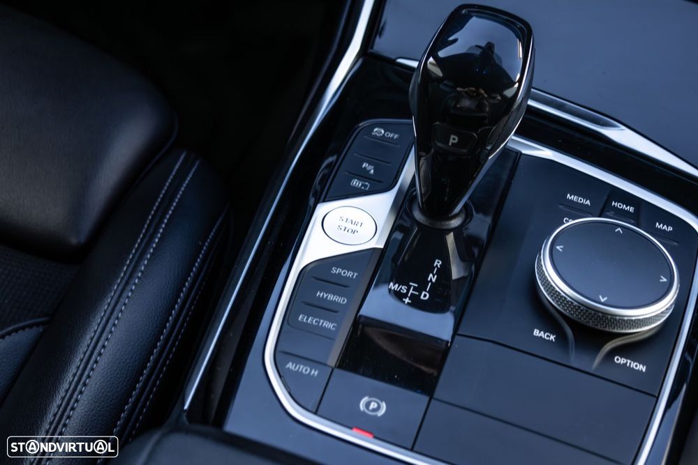 BMW 320 e Line Sport Auto - 25