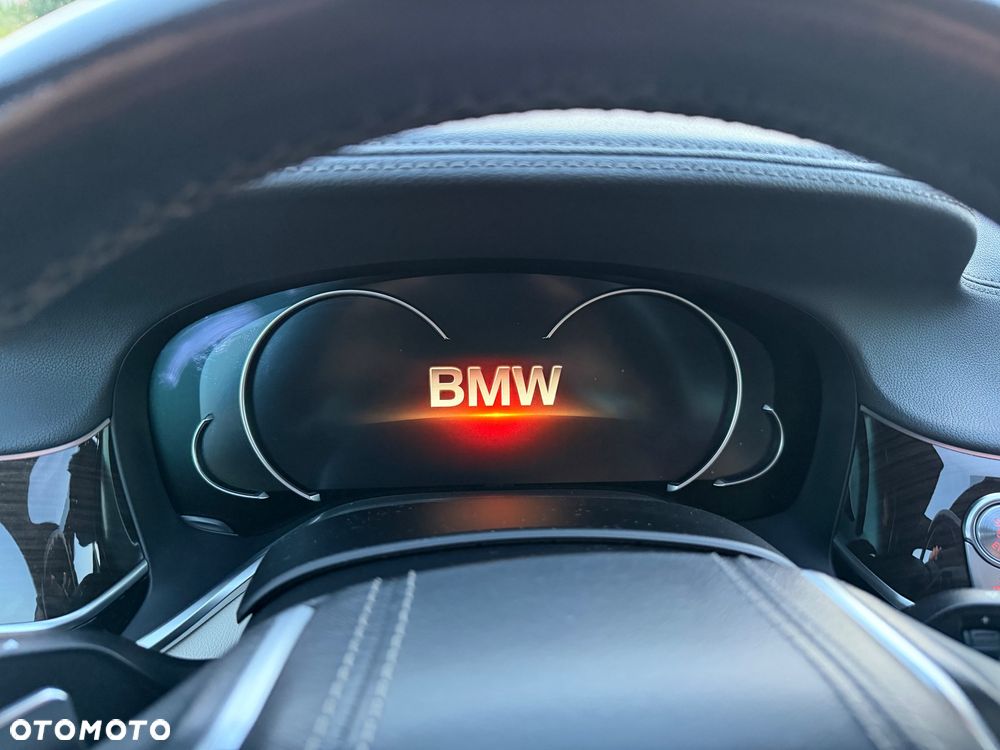 BMW Seria 7 740d xDrive - 17