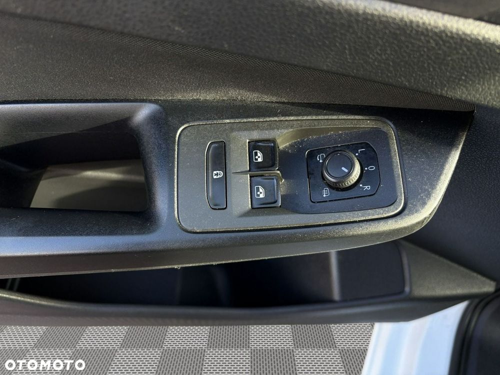 Ford Tourneo Connect 2.0 EcoBlue Titanium - 12