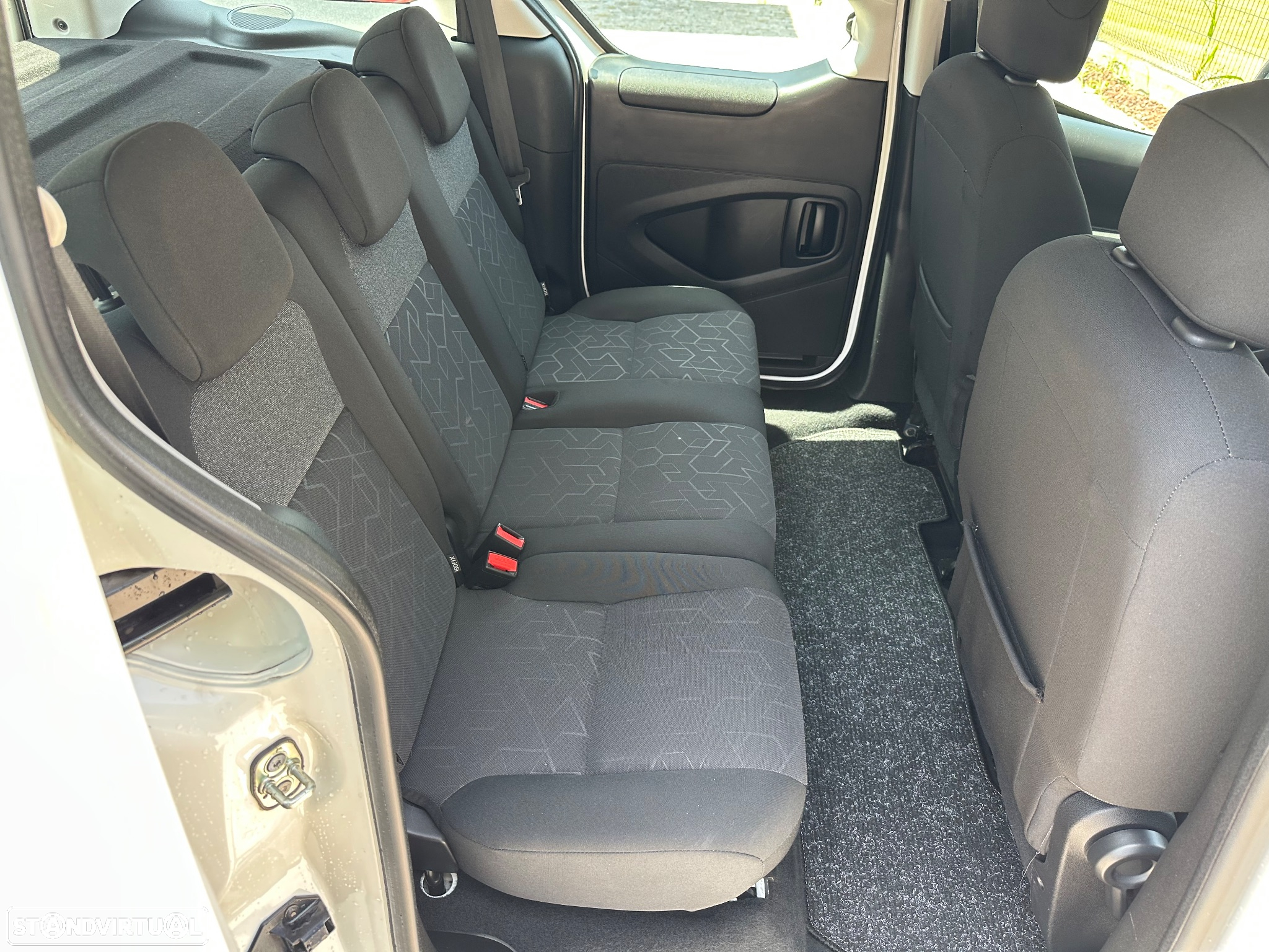 Peugeot Partner 1.6 BlueHDi Confort - 15