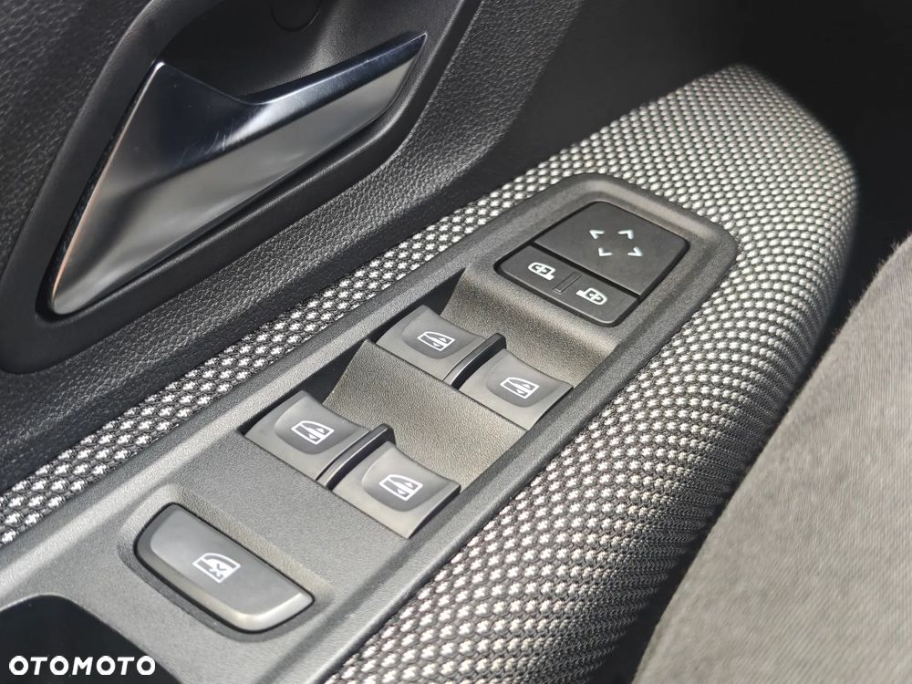 Dacia Jogger 1.0 TCe Comfort 7os - 19