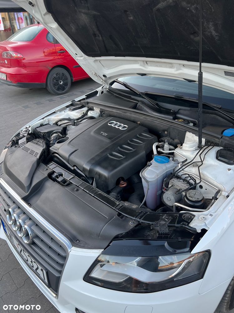 Audi A4 Avant 2.0 TDI - 22