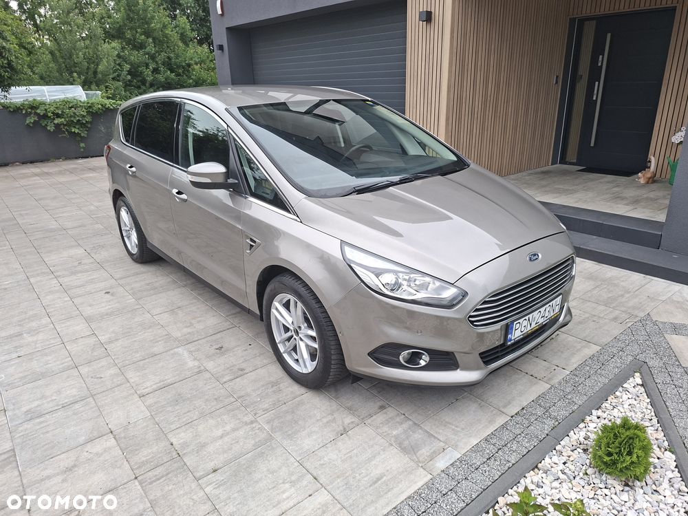 Ford S-Max - 14