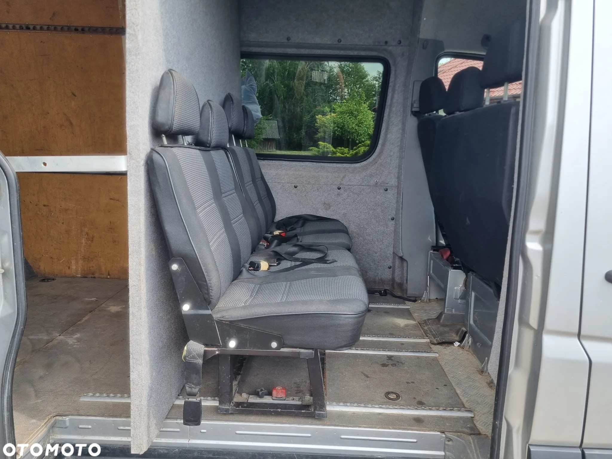 Mercedes-Benz Sprinter - 10