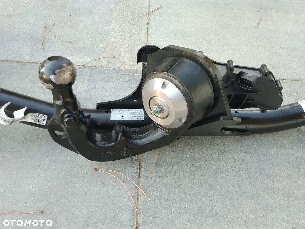HAK HOLOWNICZY VW GOLF VIII 8 5H0803881F - 3