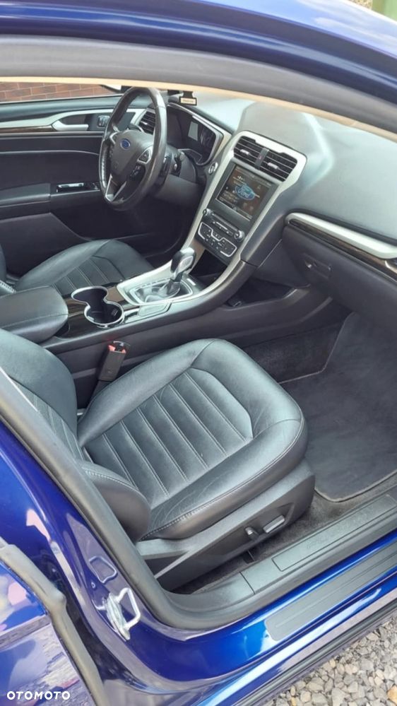 Ford Fusion - 6