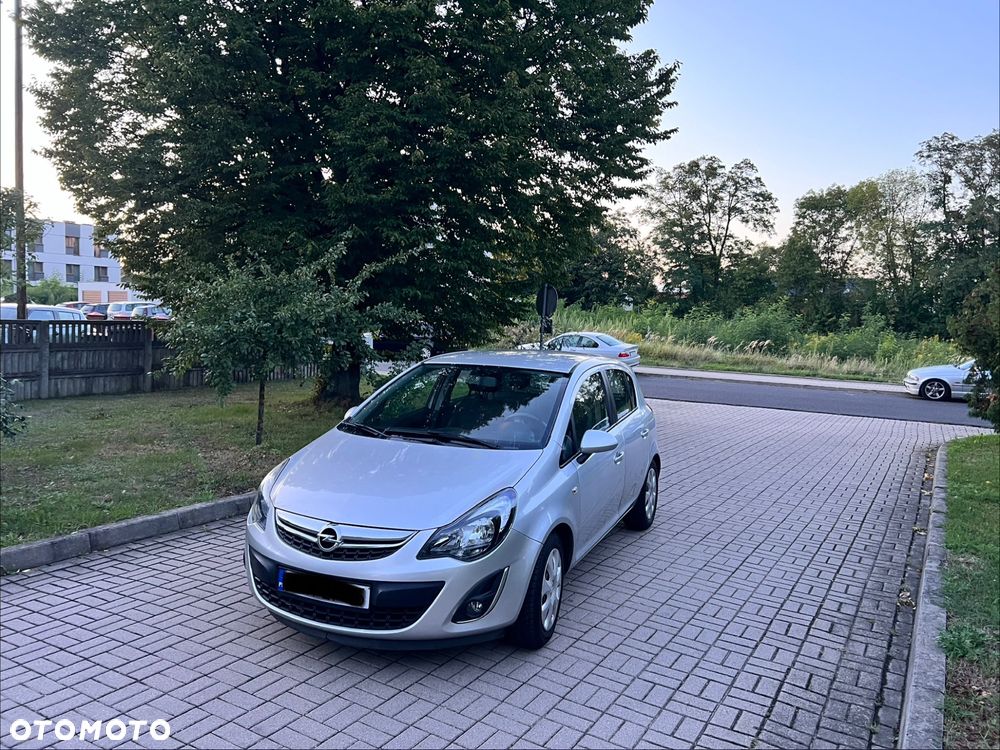 Opel Corsa 1.2 16V Cosmo - 2