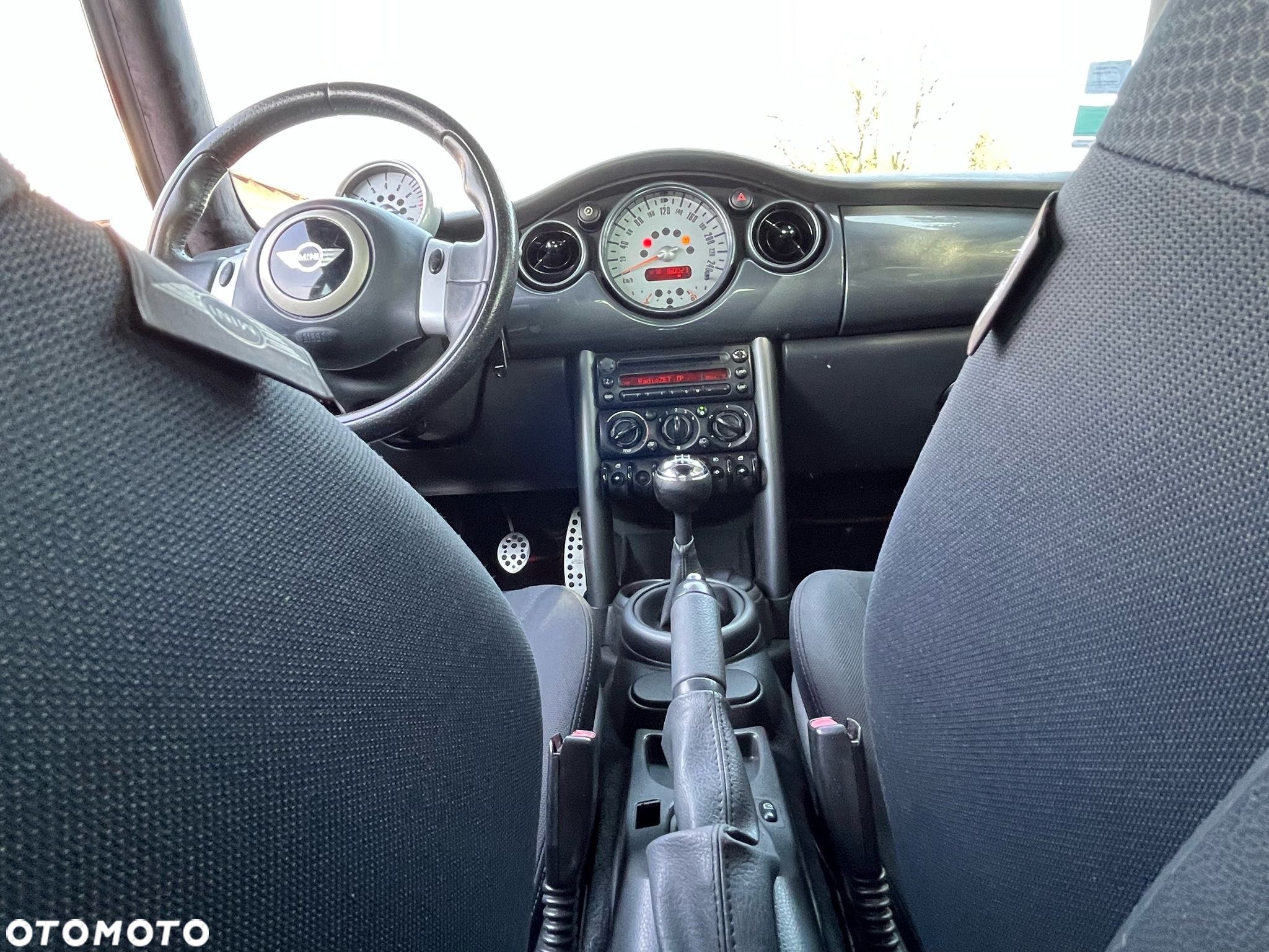 MINI ONE - 16