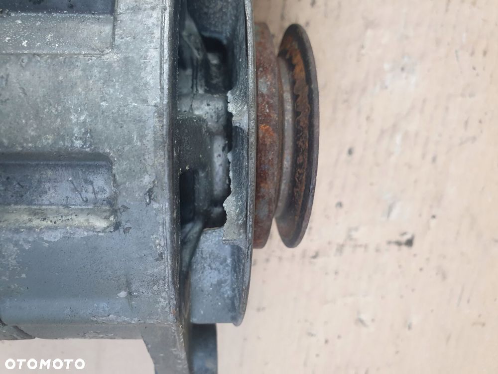 alternator mercedes w126 r107 5,0 5.6 0120489643 - 6
