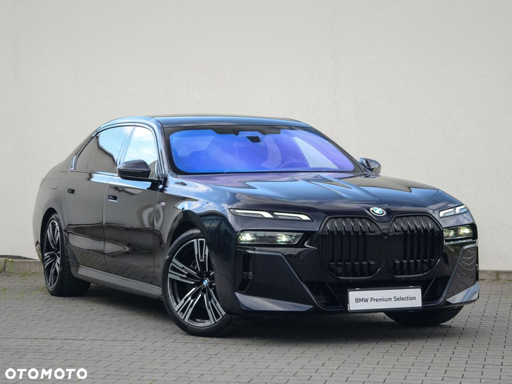BMW Seria 7 - 11