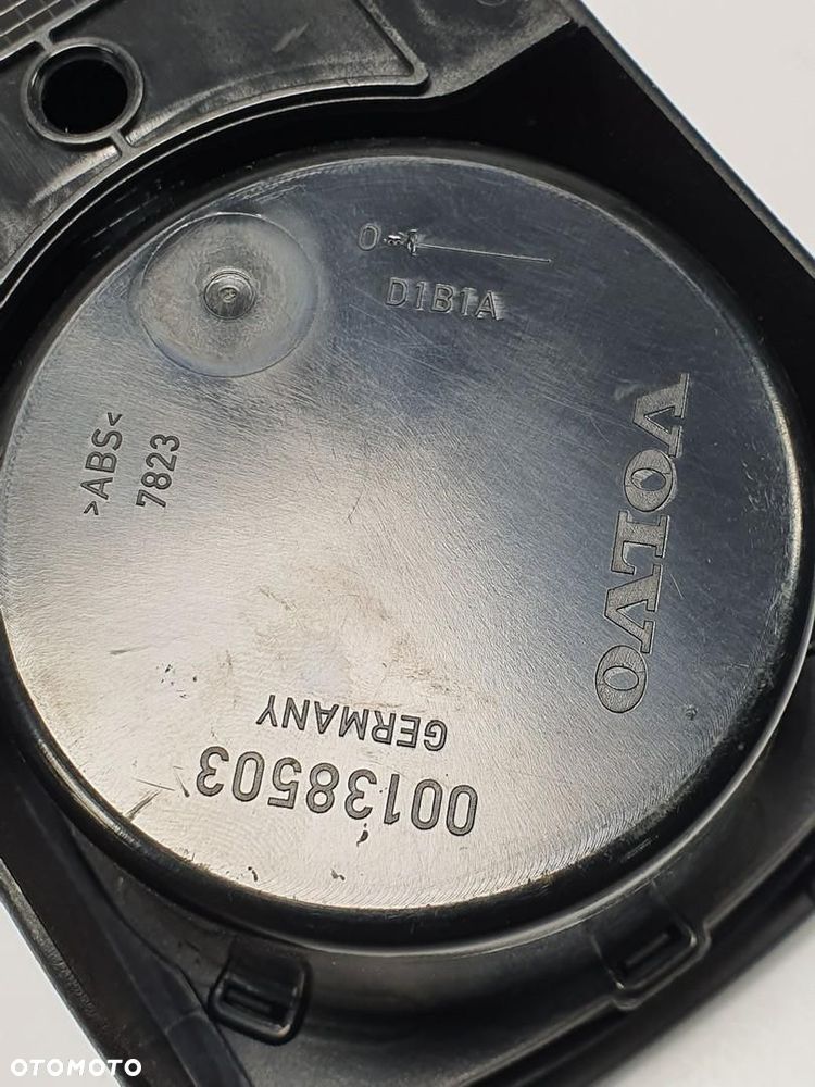 UCHWYT NA KUBEK CUPHOLDER ROLETKA VOLVO C70 II 00138503 - 5