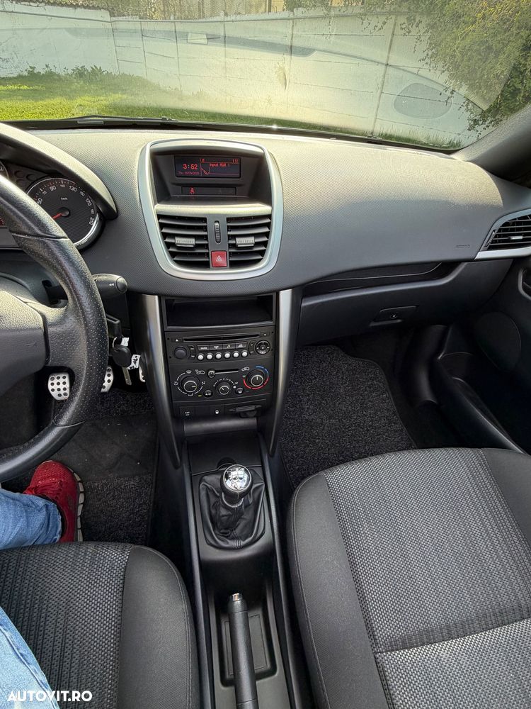 Peugeot 207 120 Sport - 11