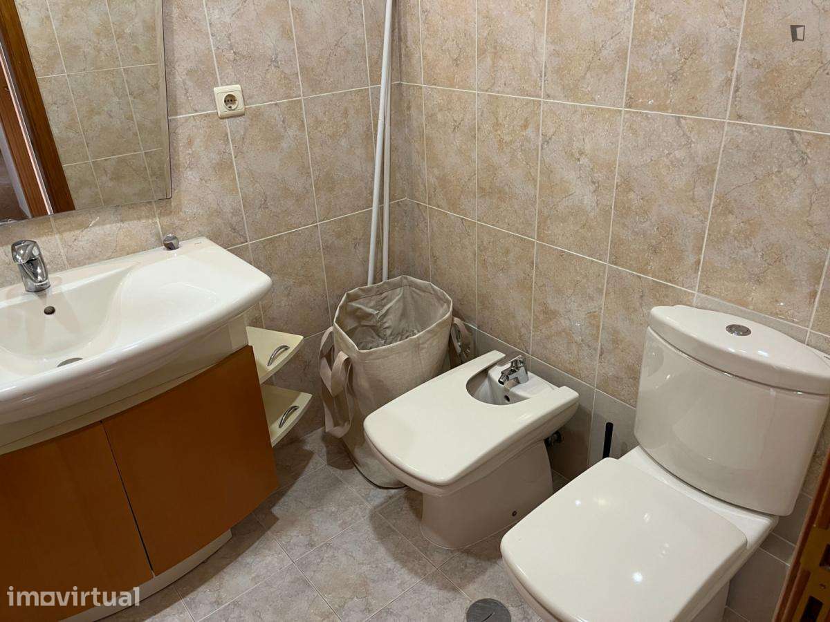 Quarto - localizado em Penha de França Lisbon - Grande imagem: 5/15