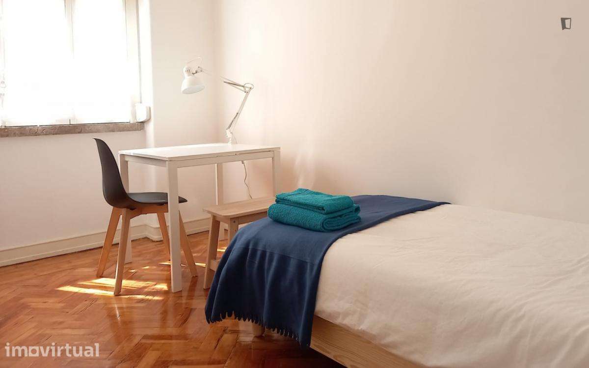 Quarto - localizado em Arroios Lisbon - Grande imagem: 2/9