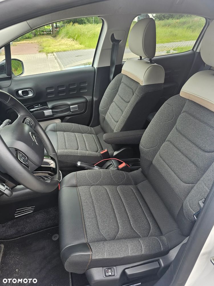 Citroën C3 1.2 PureTech Shine EAT6 - 16