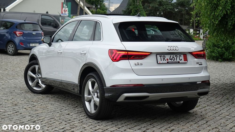 Audi Q3 - 4