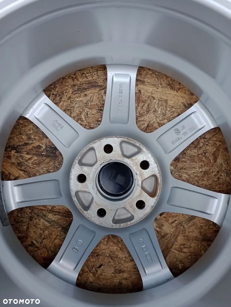 FELGI ALUMINIOWE 5X108 R17 VOLVO C30 C70 S60 S80 V40 V60 XC40 XC60 - 8