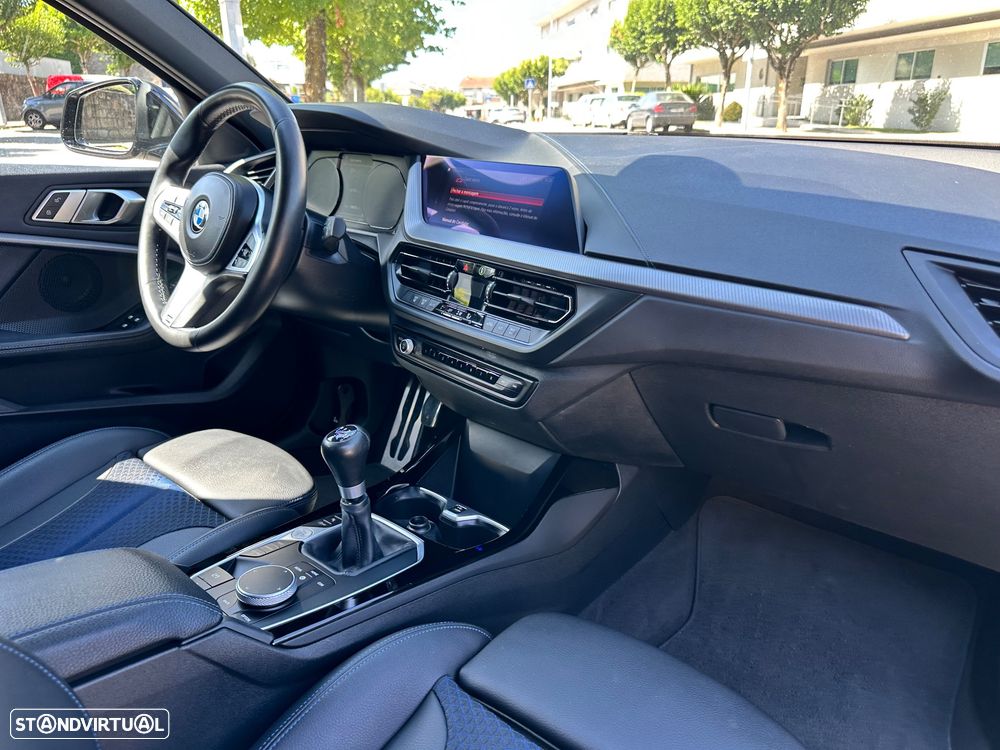 BMW 116 d Pack Desportivo M - 42
