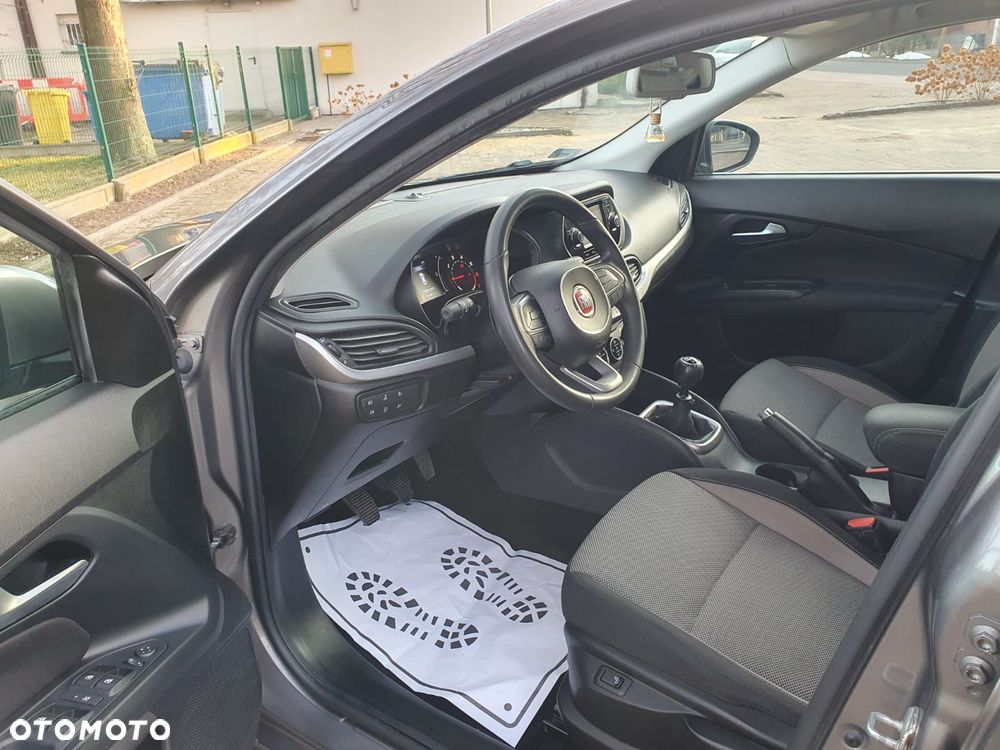 Fiat Tipo 1.4 16V Lounge - 17