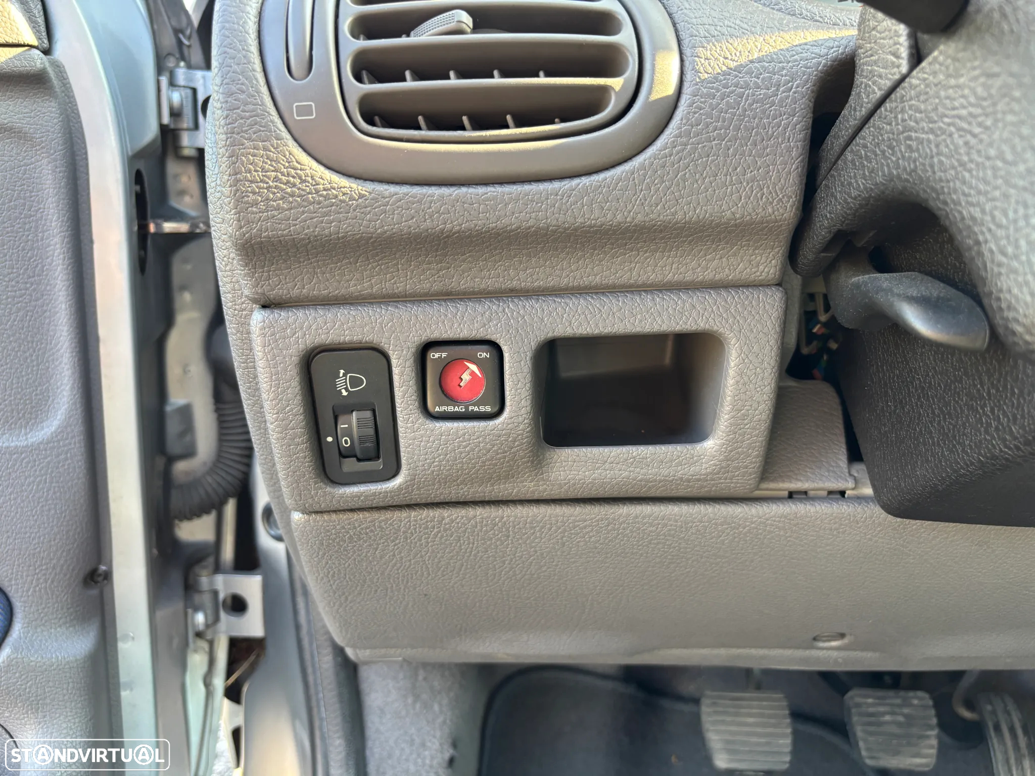 Peugeot 206 1.1 Color Line - 19