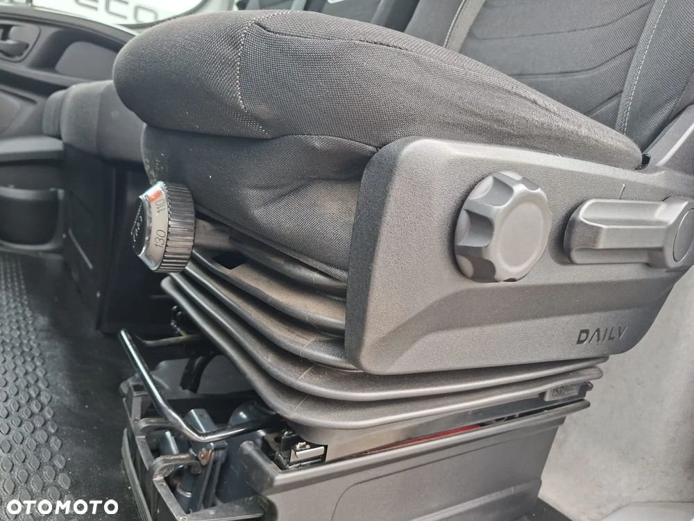 Iveco 35S14A8V 16m3 Automat kamera cofania HAK - 9